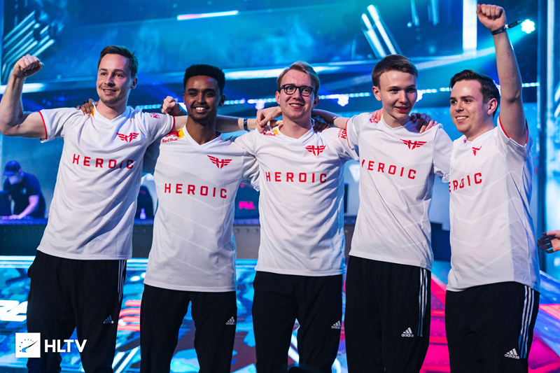 在他心中却 在他心中却