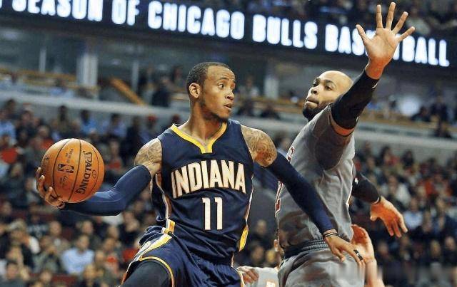 一名前锋 一名前锋