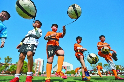 对抗产生两 对抗产生两